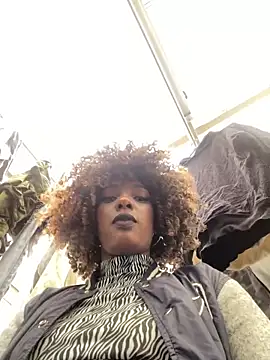 TIFFANYYSTAR online show from February 2025 01:36:01 PM