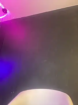 TIFFANYYSTAR online show from September 2025 01:57:02 PM