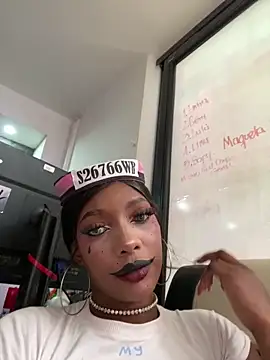 TIFFANYYSTAR online show from October 2025 04:31:02 PM