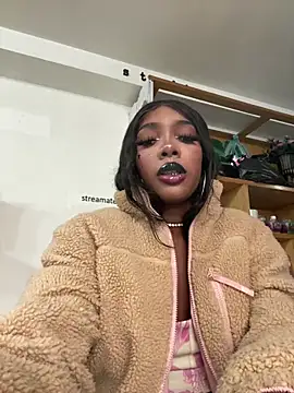 TIFFANYYSTAR online show from November 2025 04:49:02 PM