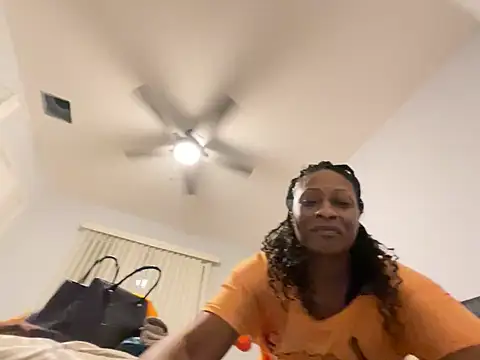 wynterheat online show from February 2025 02:33:02 AM