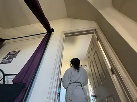 wynterheat online show from March 2025 06:01:02 PM