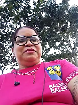 Snapshot of Sikiu_40 chatting on January 2025 10:13:02 PM Sikiu 40 online show from January 2025 10:13:02 PM