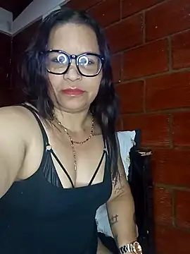 Snapshot of Sikiu_40 chatting on February 2025 04:25:01 AM Sikiu 40 online show from February 2025 04:25:01 AM