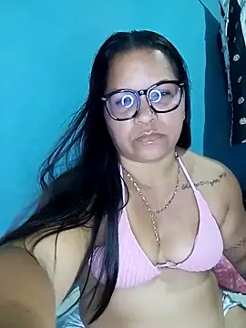 Snapshot of Sikiu_40 chatting on April 2026 06:29:02 AM Sikiu 40 online show from April 2026 06:29:02 AM
