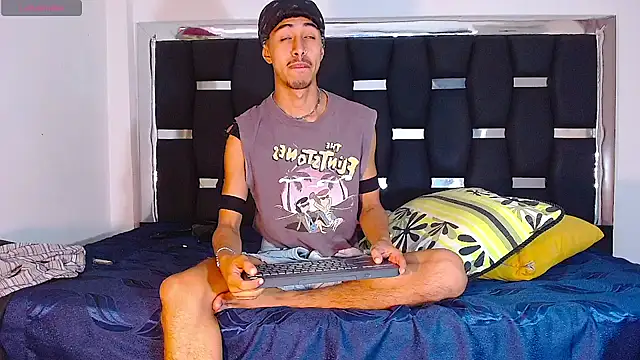 Snapshot of RyanRizzo chatting on February 2025 05:21:01 PM RyanRizzo online show from February 2025 05:21:01 PM