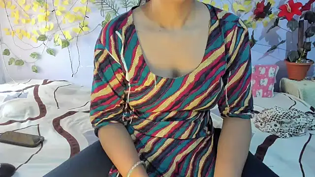 aarjulove online show from June 2026 06:07:01 AM