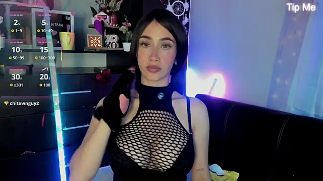 Emilytafur online show from February 2026 09:33:01 PM