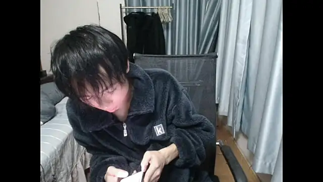 wujiaxing22 online show from December 2024 02:38:02 PM