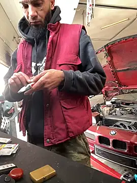 Snapshot of donnuozfutura chatting on February 2025 11:17:02 AM donnuozfutura online show from February 2025 11:17:02 AM