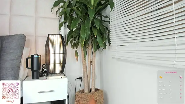 Nia Bunny online show from February 2025 05:29:01 PM