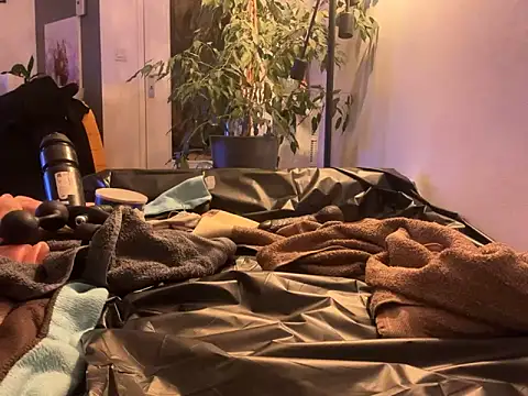 nickgode69 online show from February 2025 04:37:01 AM