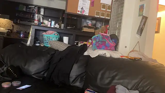 deadpi online show from November 2025 02:09:01 AM