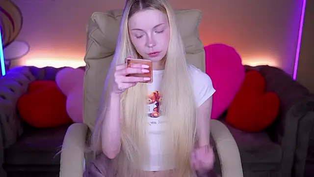 EviStar online show from February 2026 07:47:01 AM