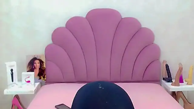 briana sex32 online show from February 2026 07:54:01 PM