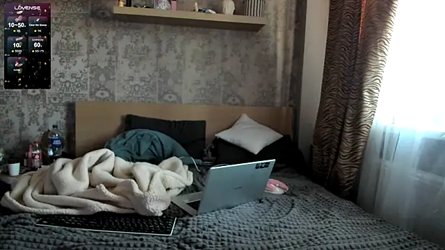 purebeautie13 online show from December 2024 11:50:02 AM