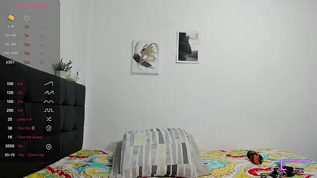 RoddyRich11 online show from September 2025 01:33:02 PM