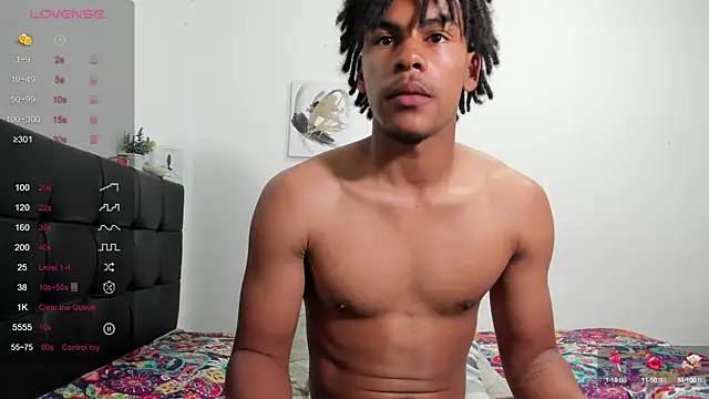 RoddyRich11 online show from October 2025 10:18:02 PM