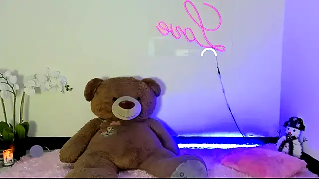 kendal scott1 online show from January 2025 10:11:02 PM