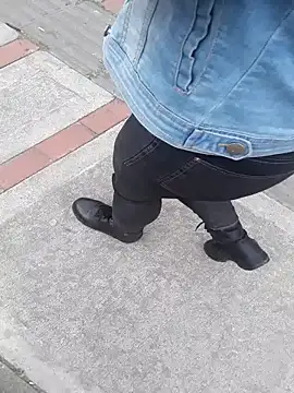 sophie banger online show from September 2025 07:36:01 PM