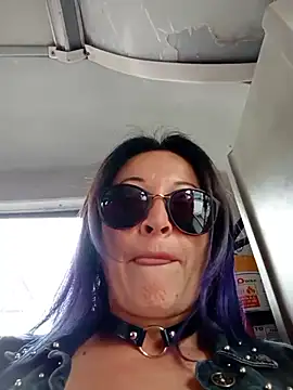 sophie banger online show from October 2025 05:43:02 PM