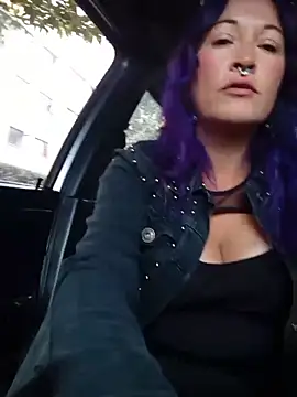 sophie banger online show from October 2025 03:42:02 PM