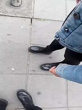 sophie banger online show from November 2025 06:54:01 PM