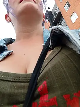 sophie banger online show from November 2025 08:34:02 PM