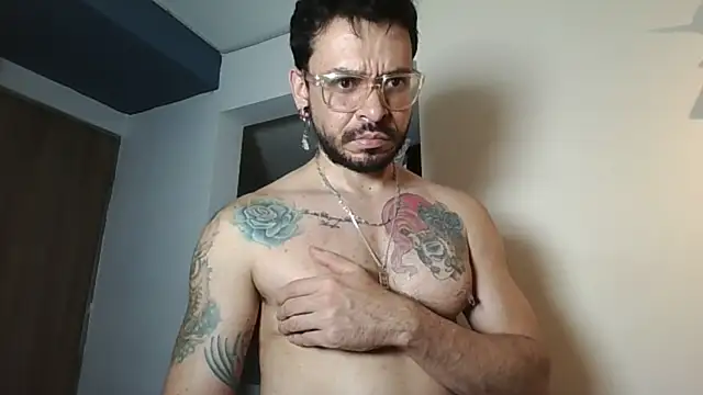 leondevereda online show from December 2025 12:38:02 AM