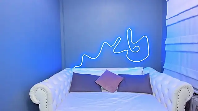 rock n roxy online show from January 2025 01:59:01 AM