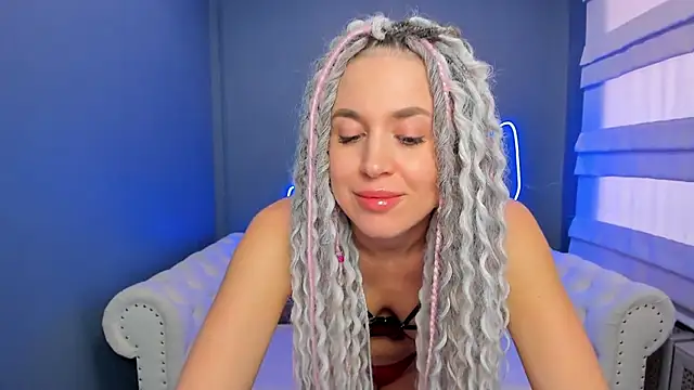 rock n roxy online show from February 2025 05:05:01 AM