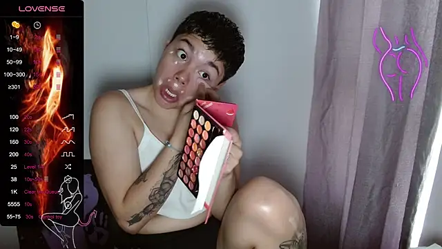 TRIXIE TANG28 online show from February 2025 02:30:01 PM