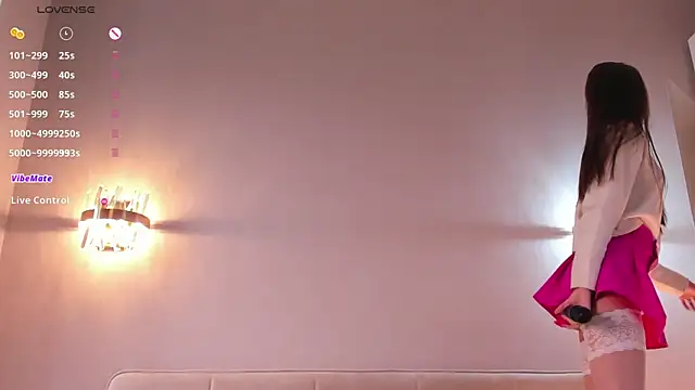 PetraBawden online show from October 2025 08:35:01 AM