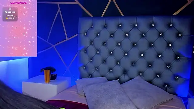 Snapshot of ZoeHarris chatting on February 2026 07:30:02 PM ZoeHarris online show from February 2026 07:30:02 PM