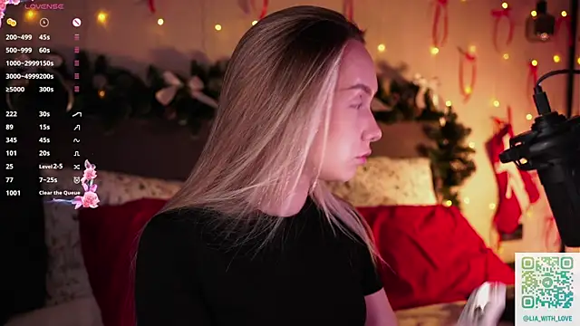 HollisBeckett online show from December 2025 01:33:02 AM