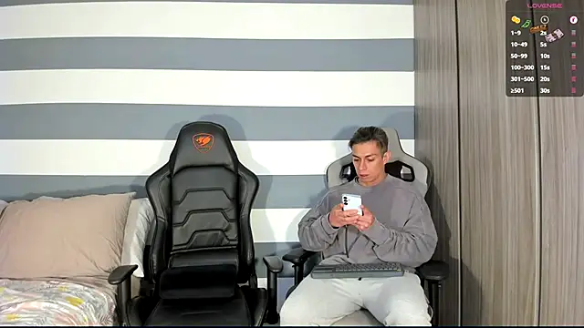 ianandjosephx online show from February 2025 12:17:02 PM