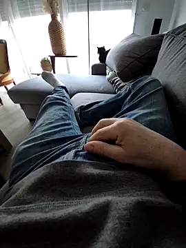 Snapshot of Bretoncool chatting on February 2026 04:33:01 PM Bretoncool online show from February 2026 04:33:01 PM