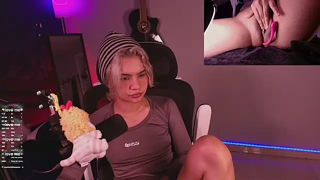 marlena3312 online show from November 2025 03:03:02 PM