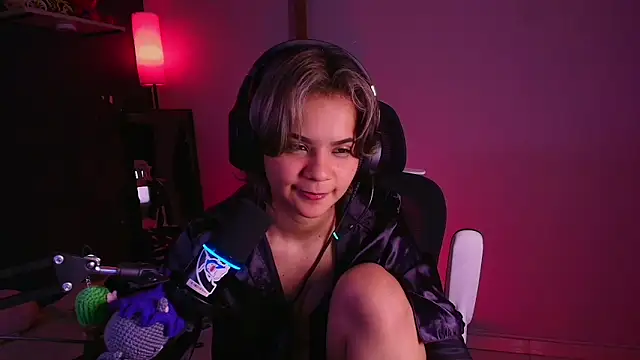 marlena3312 online show from March 2026 01:39:01 PM