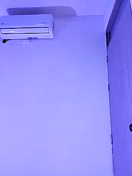 cuteluci  online show from January 2025 11:38:02 AM