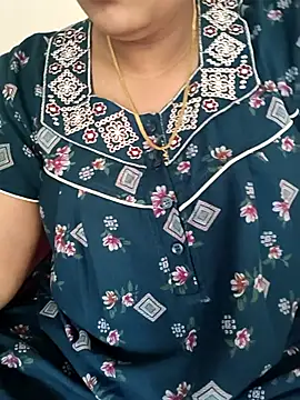 Snapshot of samitasharma chatting on July 2026 06:49:02 AM samitasharma online show from July 2026 06:49:02 AM