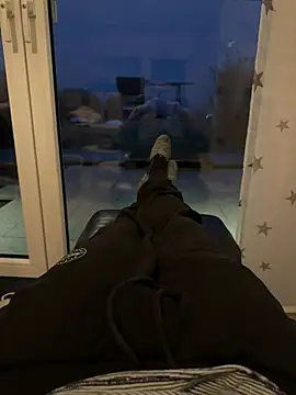 Snapshot of rundum40 chatting on January 2025 04:21:01 PM rundum40 online show from January 2025 04:21:01 PM