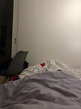 Snapshot of rundum40 chatting on November 2025 10:02:01 PM rundum40 online show from November 2025 10:02:01 PM