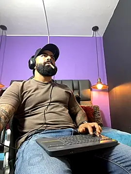 Lyon vach online show from October 2025 09:10:02 PM