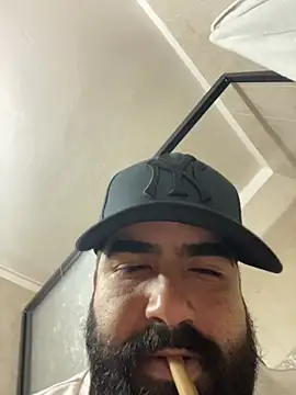 Lyon vach online show from November 2025 07:56:02 PM