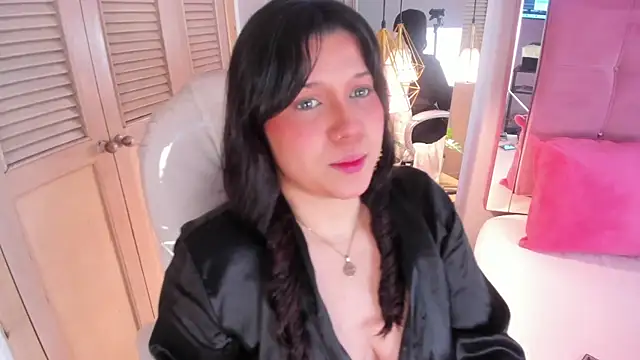 ArticaBelle online show from January 2025 12:47:01 PM