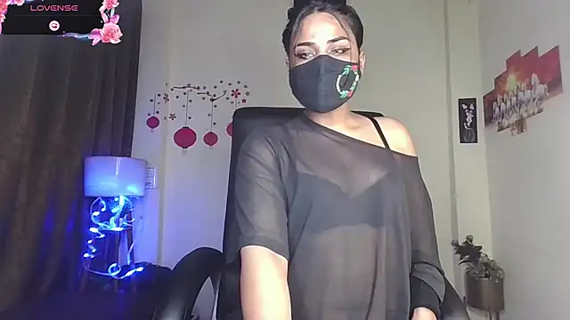 Black-Pearll online show from February 2026 05:22:02 PM