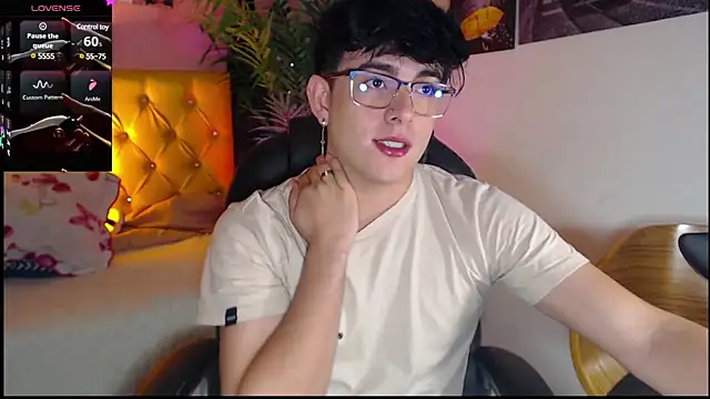 nolan twink1 online show from January 2025 06:02:02 PM