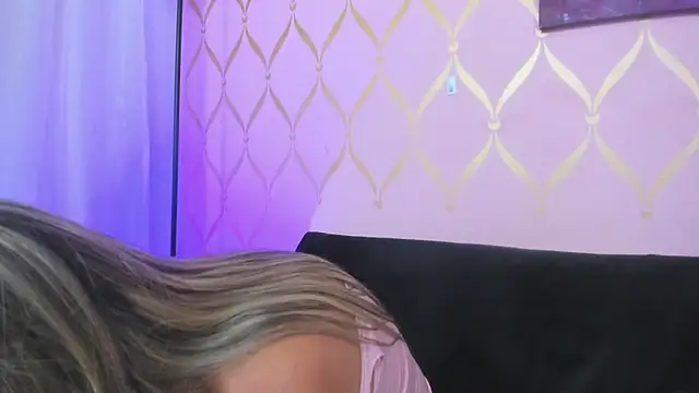 Snapshot of ladylians chatting on February 2025 01:31:01 AM ladylians online show from February 2025 01:31:01 AM