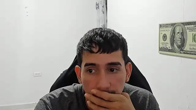 Snapshot of thomas_daniel1 chatting on March 2026 10:11:01 PM thomas daniel1 online show from March 2026 10:11:01 PM